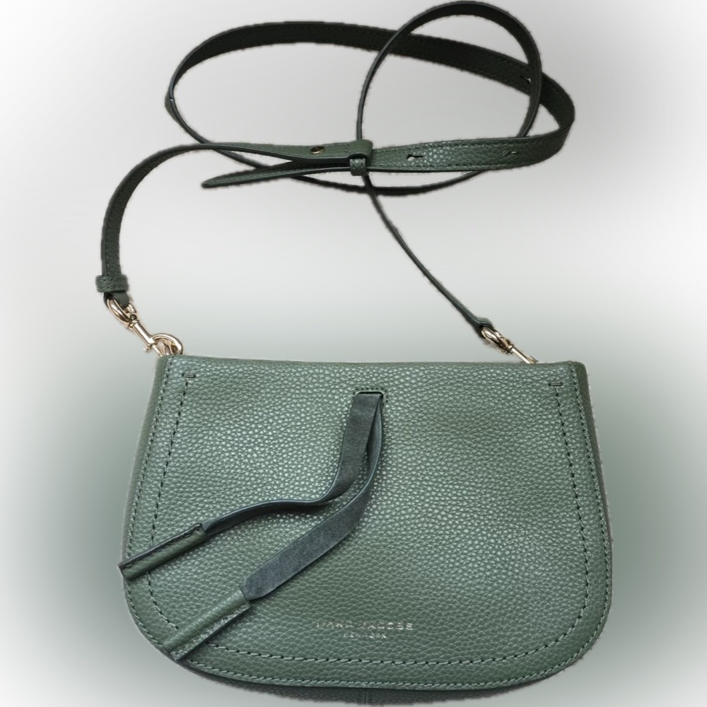 Marc Jacobs Maverick Crossbody Bag in a green soft pebbled leather - like new